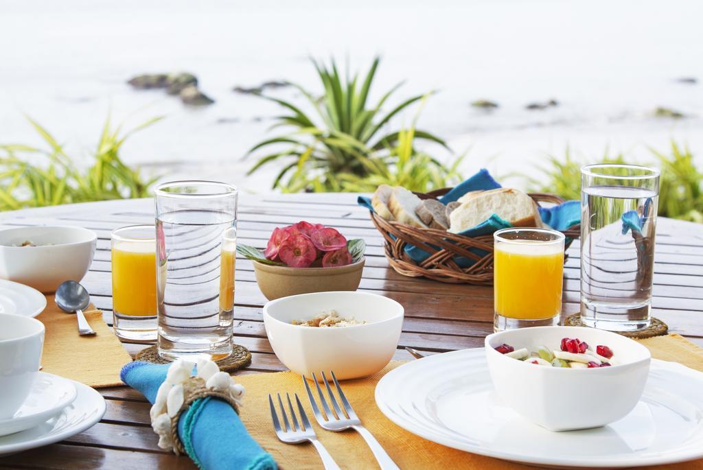 فندق Ahilya By The Sea Nerul  المظهر الخارجي الصورة